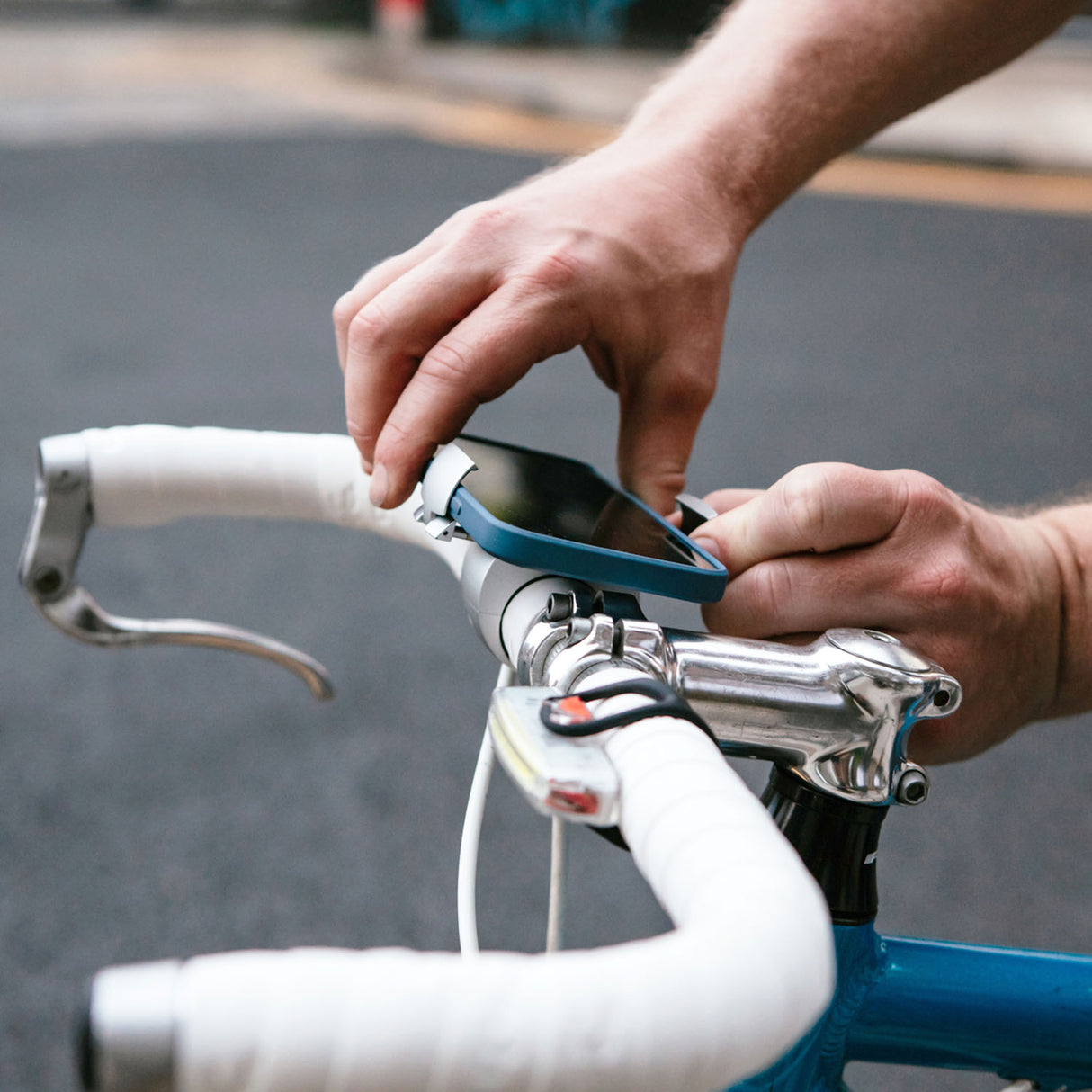 Loop Mount - Universal Bicycle Phone Mount - ZEITBIKE
