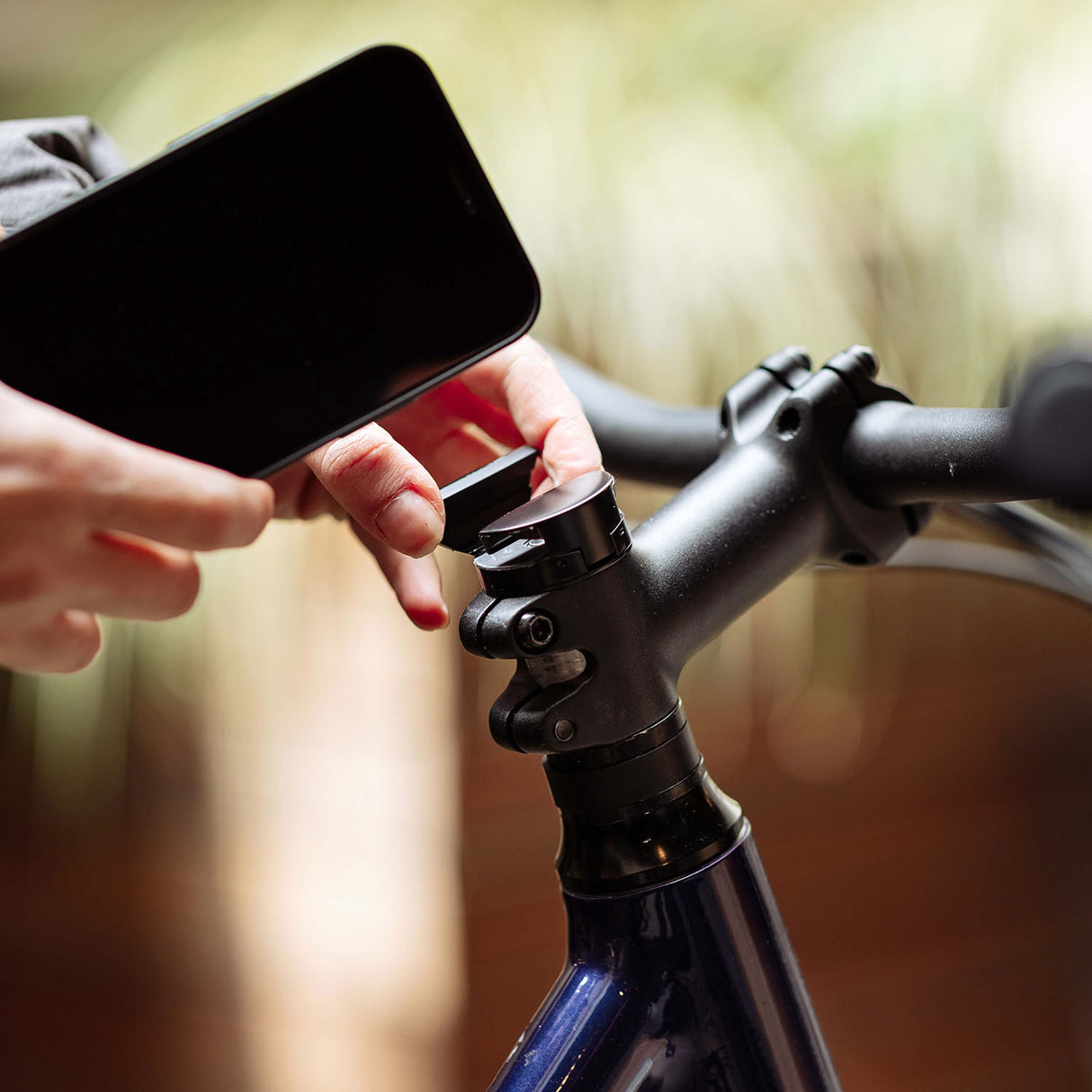 Loop - Micro Mount - Ultra-Compact Stem Cap Phone Mount - ZEITBIKE