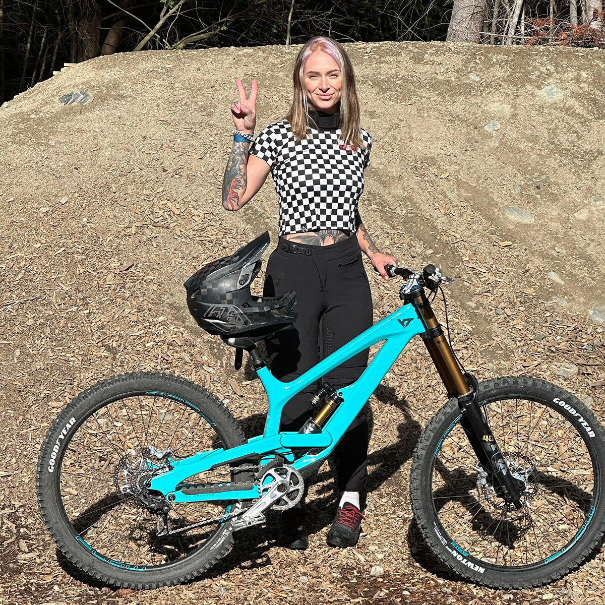 Miles Racing - Disc Brake Pads - Semi Metallic - SHIMANO FSA REVER - Emma Edition (MI-MET-26-EMMA)