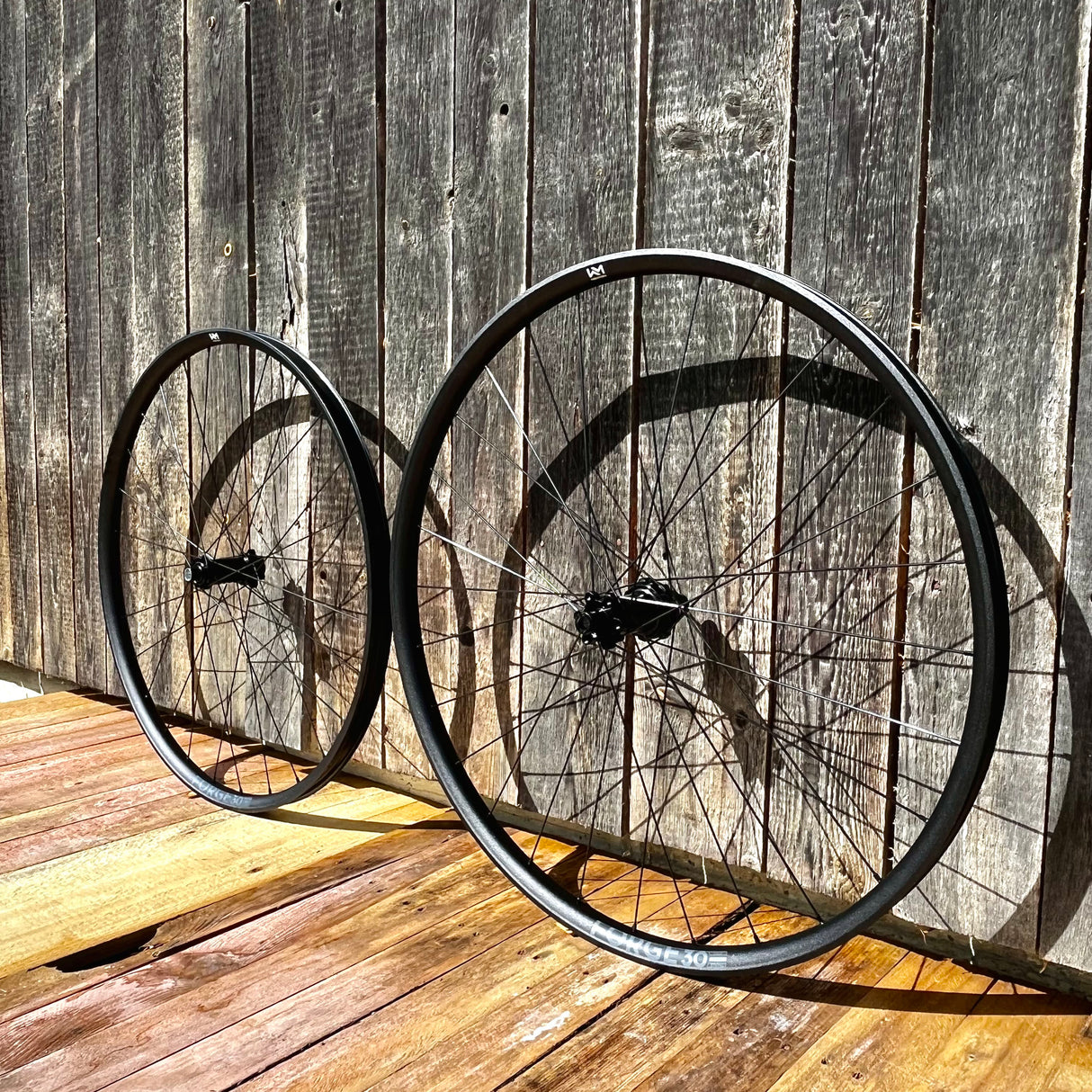 NEWMEN Front Wheel - Forge 30 base 29" 28h FADE SP 6B 15x110 - Trail