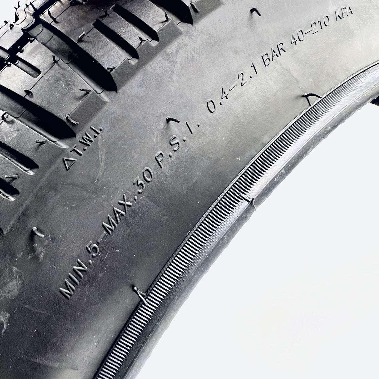 KENDA KNIGHT Tire (4.5 x 20") - Black