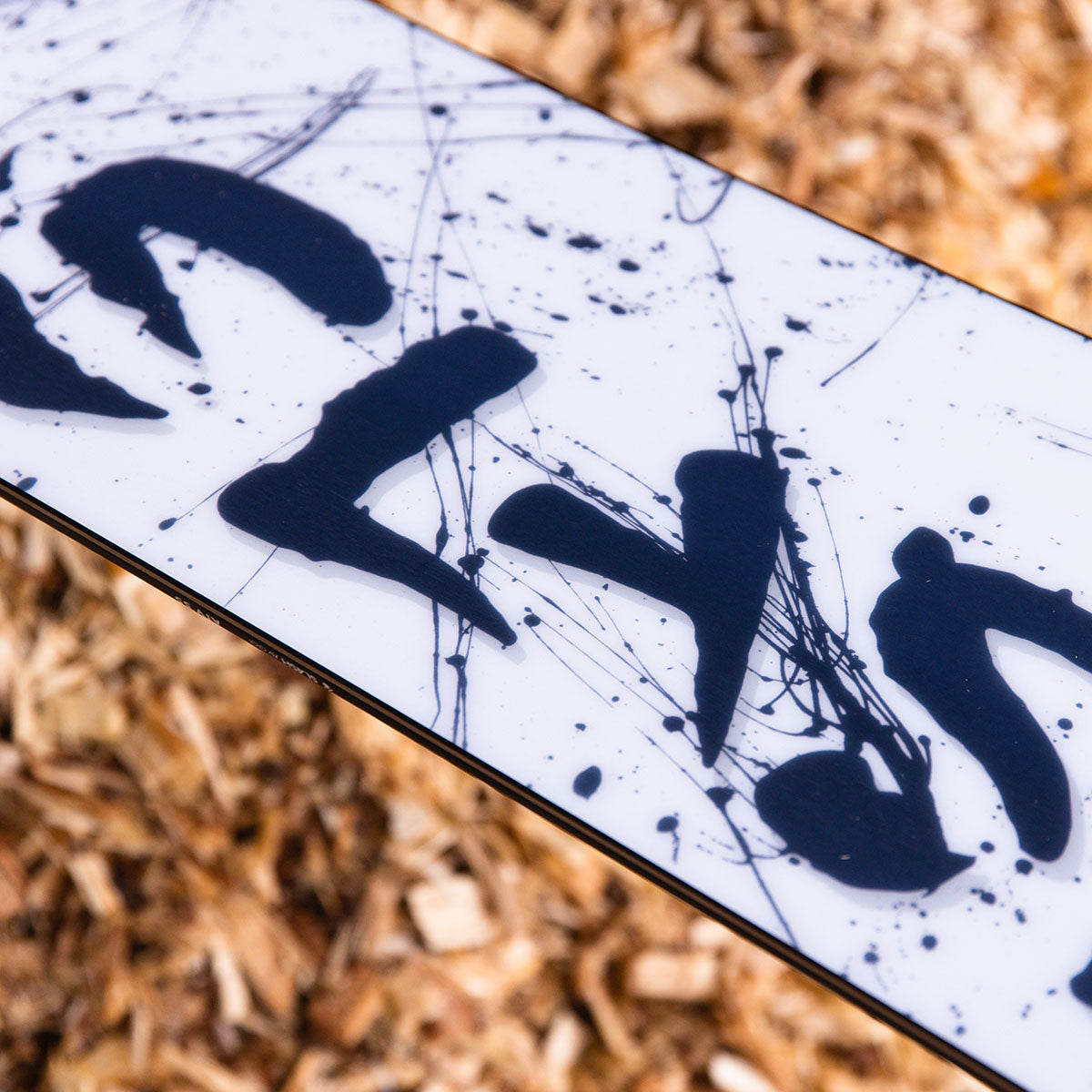 Slash by GiGi - ATV Snowboard - ApARTment