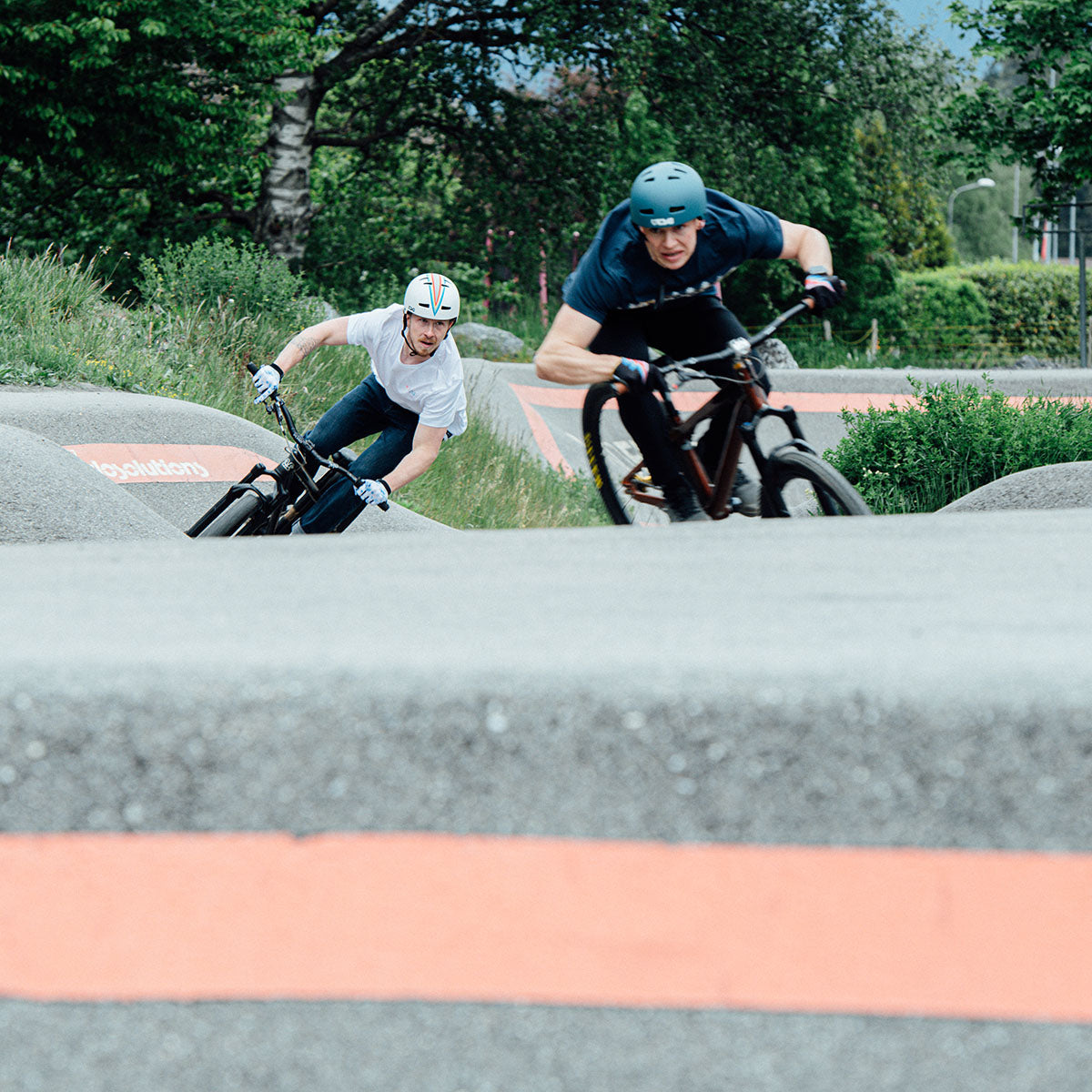 TSG - Knee-Sleeve Dermis Pro A - Black