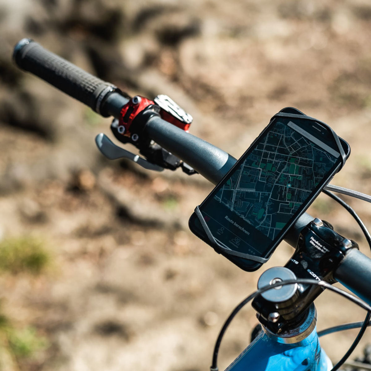Finn universal smartphone handlebar mount 2025