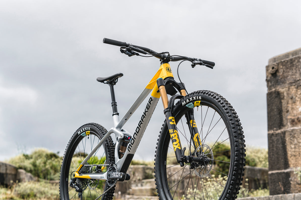 Mondraker - Raze Carbon RR Bike - Silver-Ohlins Yellow (TRAIL)