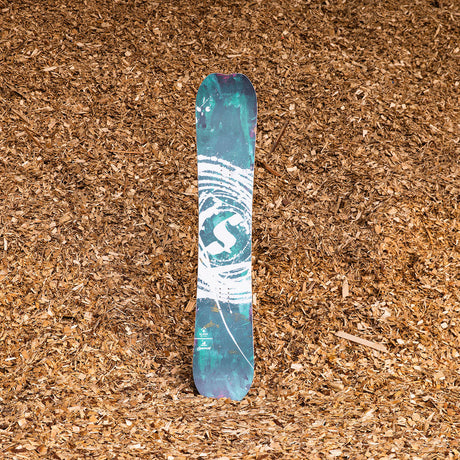 Slash by GiGi -  Spectrum Snowboard  - ApARTment - ZEITBIKE