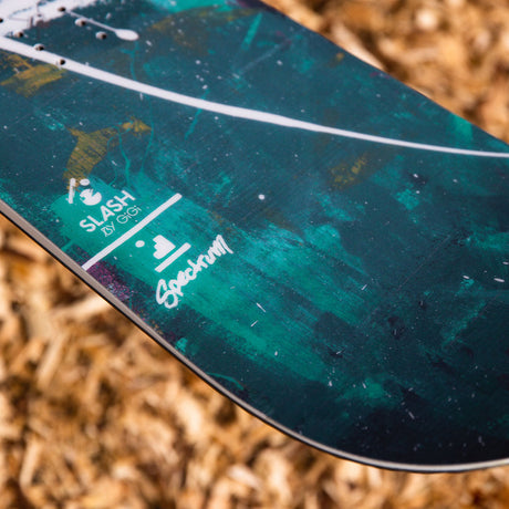 Slash by GiGi -  Spectrum Snowboard  - ApARTment - ZEITBIKE