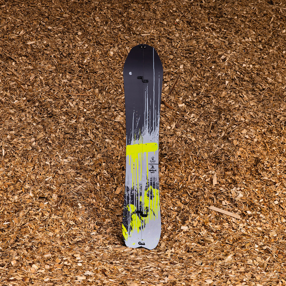 Slash by GiGi -  Vertical Split Snowboard (ApARTment23)