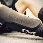 TSG - Knee-Sleeve Dermis Pro A - Black