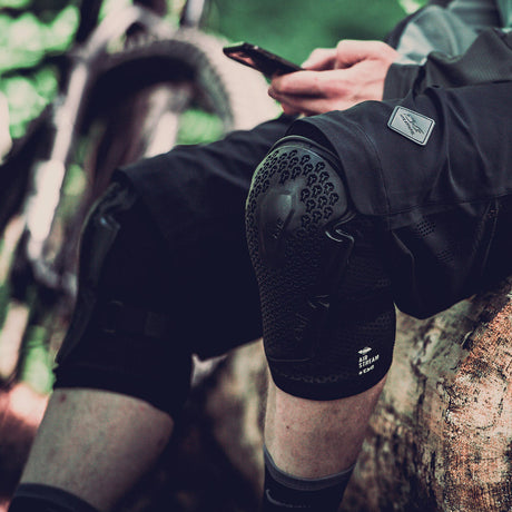 TSG - Kneeguard Chamber - ZEITBIKE