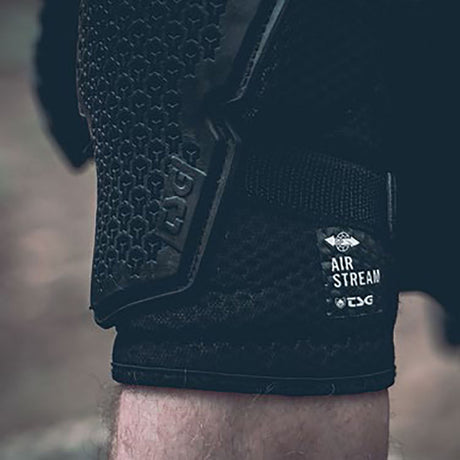 TSG - Kneeguard Chamber - ZEITBIKE