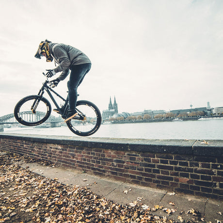 TSG - Kneeguard Task A 2.0 - ZEITBIKE