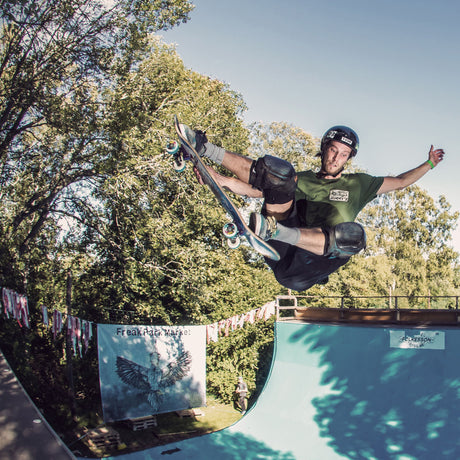 TSG - Kneepad Force III (Skate Knee Pads) - ZEITBIKE