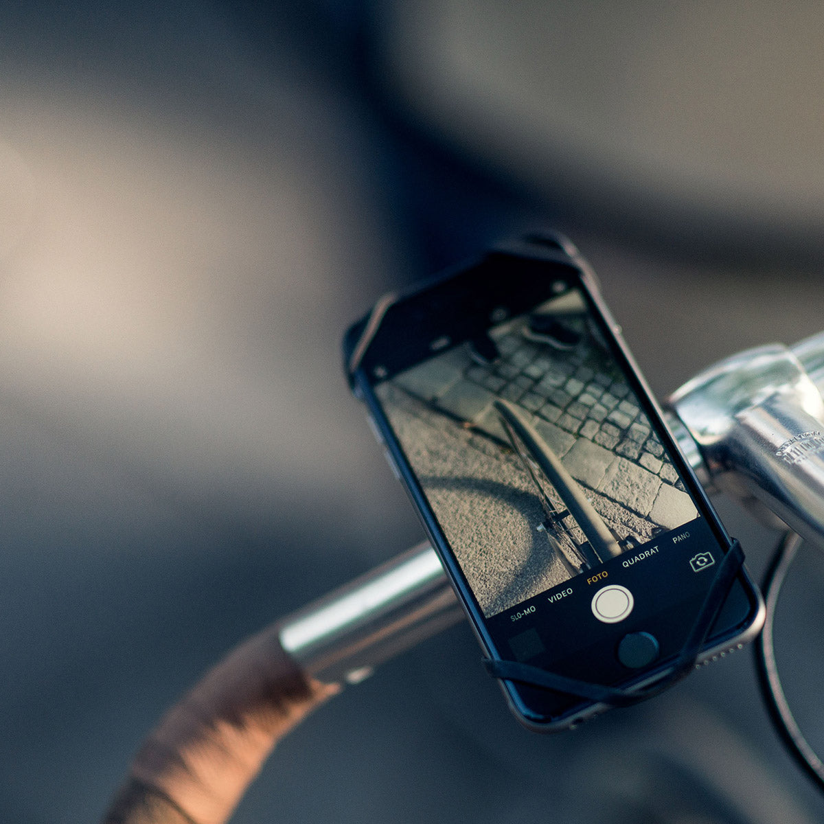 FINN - Universal Bicycle Phone Mount - Transparent - ZEITBIKE