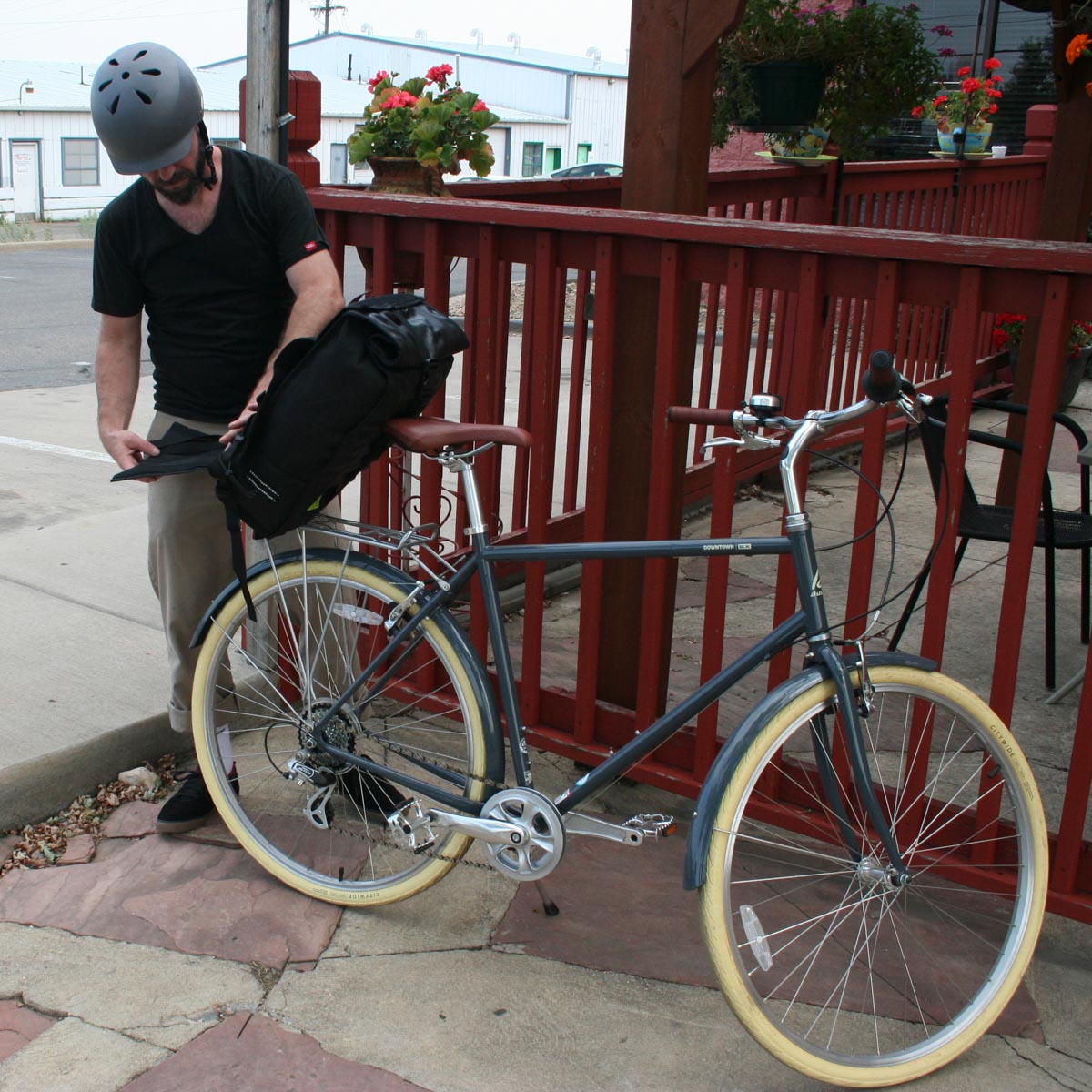 Green Guru - High Roller Backpack & Pannier - ZEITBIKE